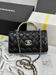 CHANEL ブラック キルティング ショルダーバッグ