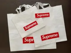 Supreme24ssのショッパー大中小とステッカーのセット