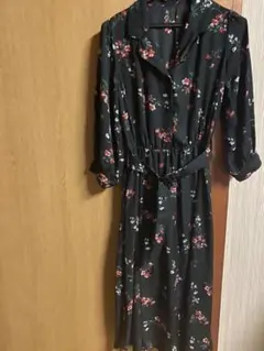 花柄ワンピース　イング