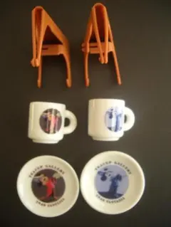 ディズニー　キャラクターミニ絵皿/マグカップ　コレクション