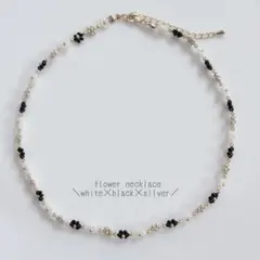韓国ビーズ♡フラワーネックレス＼Black×White×Silver／