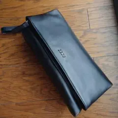 DKNY ブラック レザー クラッチバッグ バッグ