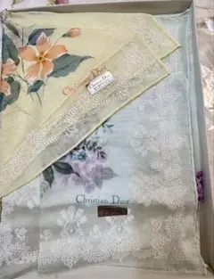 新品未使用　Christian Dior 花柄ハンカチ 2枚セット