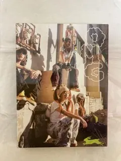 NewJeans OMG ポスター 全員ver.(NewJeans) Amazon.co.jp: newjeans omg ポスター 公式 ヘリン ニュー