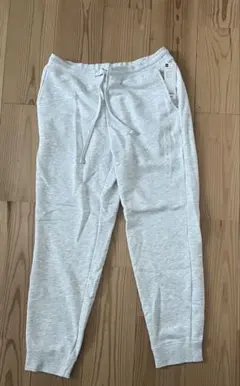 【新品未使用】GU グレー ジョガーパンツ Lサイズ タグ付き