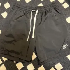 NIKE 黒 ショートパンツ Mサイズ