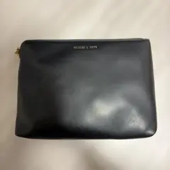 【週末限定価格】CHARLES & KEITH ブラック　ポーチ