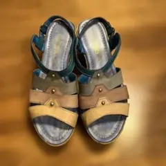 マルチカラー ストラップサンダル