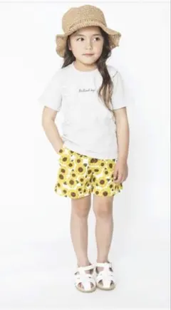 新品・未使用　branshes 【爽パン】ひまわり柄ショートパンツ 150