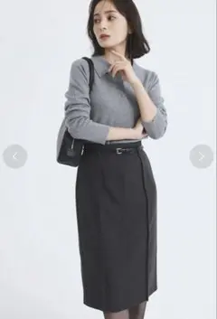 アニュアンス　ピンタックミディタイトスカート