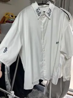 HARE 柄シャツ