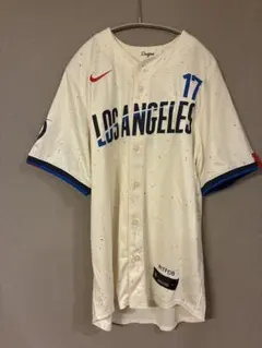 【セール中】大谷翔平 Dodgersユニフォーム Mサイズ　現地購入タグ付きのサムネイル