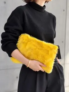 Demi-Voo ファー クラッチバッグ イエロー シルバー