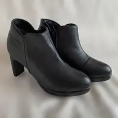 ブラックアンクルブーツ ジッパー付き