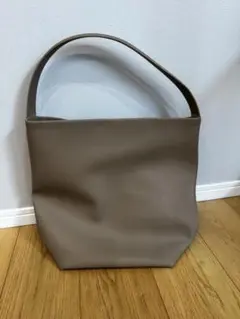 【ほぼ未使用】ベージュ トートバッグ シンプルデザイン