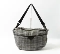 Item thumbnail for item fd02cce8-c2f3-47b1-ae4f-9a8a488bad95