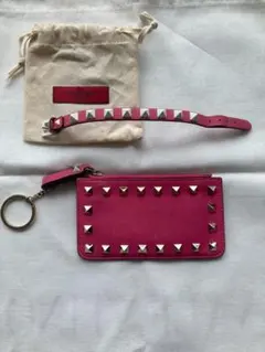 VALENTINOのサムネイル
