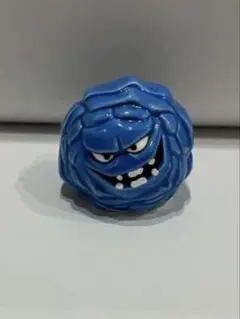 ばくだんいわ 陶器製フィギュア ドラゴンクエスト - メルカリ