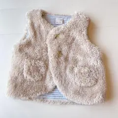 もこもこ　ベスト　ベージュ