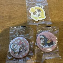 モフサンド　くら寿司　缶バッジ2個、チャーム1個