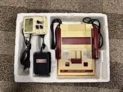 スーパージャンク品】ファミコン本体 黄ばみ割れ汚れあり 良い味わい出