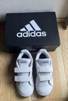（値下げしました^_^) adidas ベルクロスニーカー ホワイト