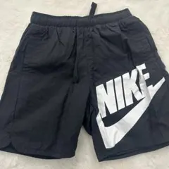 NIKE ブラック ハーフパンツ M