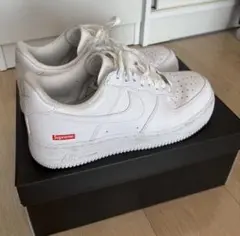 Nike Air Force 1 ホワイト supremeコラボ シュプフォース