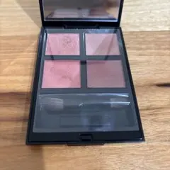 アディクション　ザアイシャドウパレット008