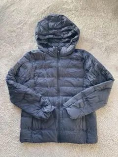 ユニクロ　フード付き ダウンジャケット　黒