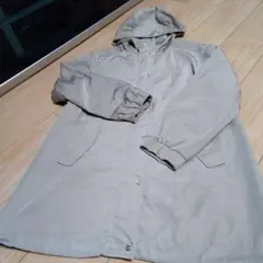 175）anyFAM フード付きベージュマウンテンパーカー