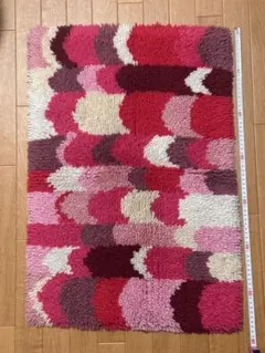 波状パターンラグ ピンク系 約70x100cm