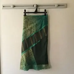 ページボーイ スネーク柄 ヘビ柄　スカート　グリーン　緑