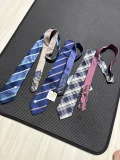 Item thumbnail for item c7bef4eb-ba9f-4813-b4fe-3de886d70202