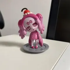 ウイルスイーツフィギュアコレクション イチゴプリン ガシャポン