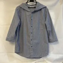 フード付きシャツ