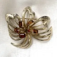 ヴィンテージブローチ 天然石 琥珀 瑪瑙 メノウ 花 フラワー ゴールド 繊細①