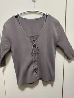 AZUL フロントレースアップ 半袖ニット グレージュ