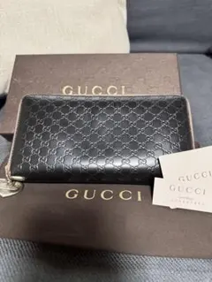 GUCCIシマ＊ハートチャーム＊ラウンドファスナー