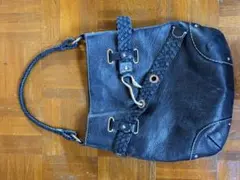 レザー ショルダーバッグ 黒 編み込みストラップ