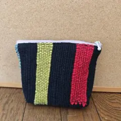 裂織りポーチ