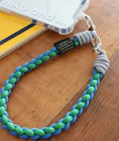 新品＊未使用＊ニコアンド＊編み込み携帯ストラップ