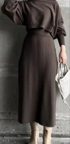 ✨セール✨LAGUNAMOON バックツイストレイヤードニットワンピース