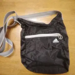 adidas ショルダーバッグ 黒