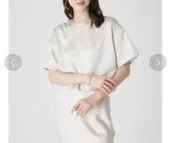 Mila Owen 短丈ワイドサテンTシャツ　光沢ベージュのサムネイル