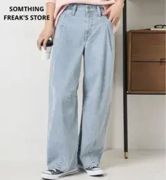 美品　サムシング×フリークスストア　タックカーブワイド　カーブデニム　サックスsのサムネイル