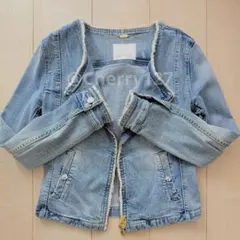 Rady レディ ビジューボタン付き フリンジ ノーカラー デニムジャケット