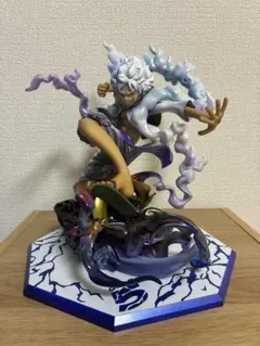 ワンピース POP ギア5 ルフィ　フィギュアのサムネイル