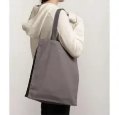 新品★theory luxeノベルティートートバッグ ロゴいり