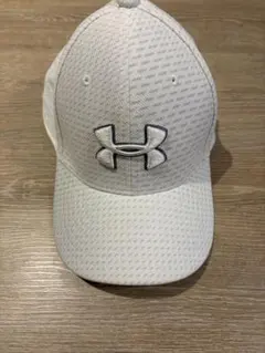 新品　Under Armour キッズ キャップ 帽子のサムネイル